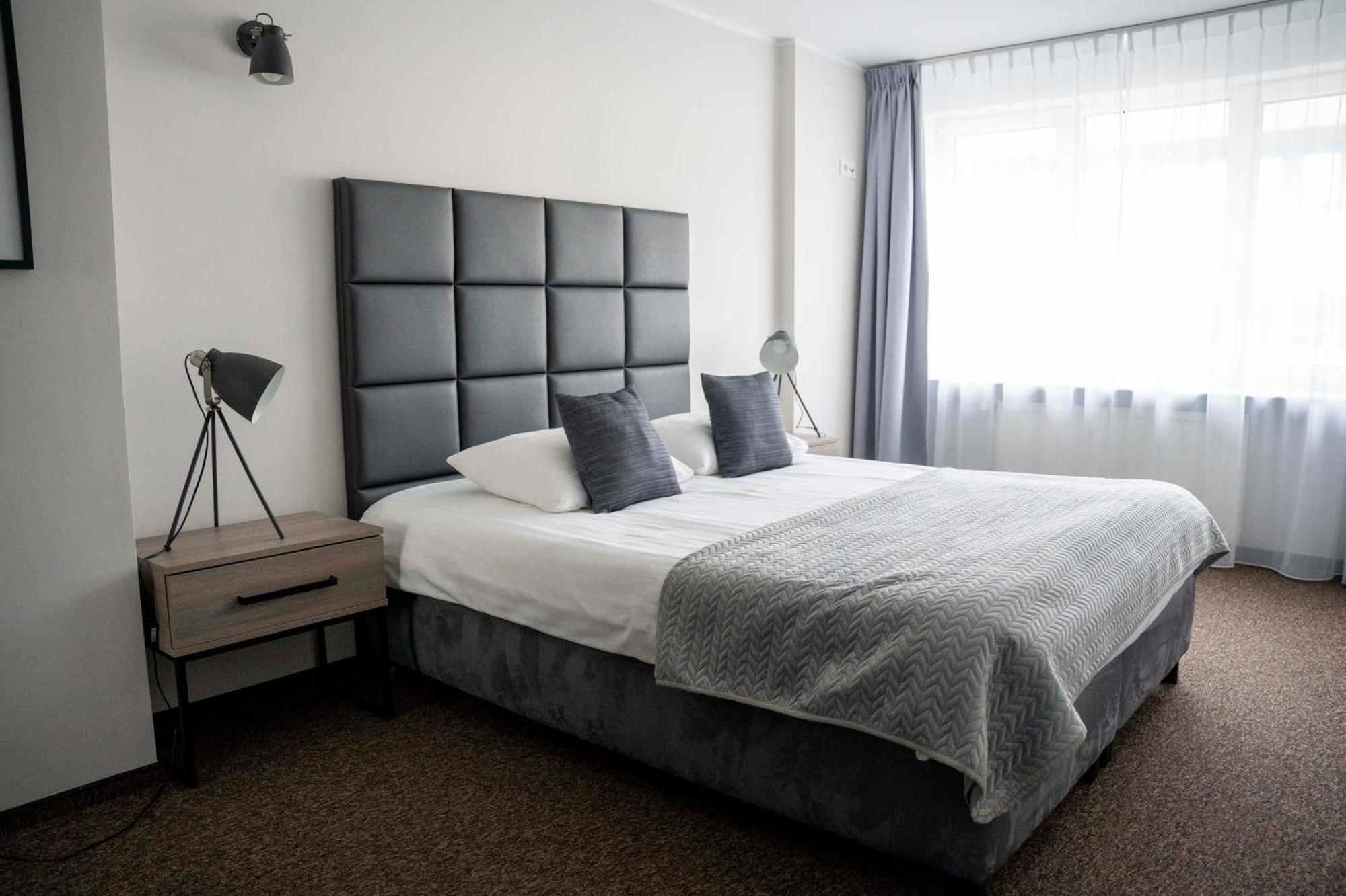 Lofft Hotel Ciechanów Δωμάτιο φωτογραφία